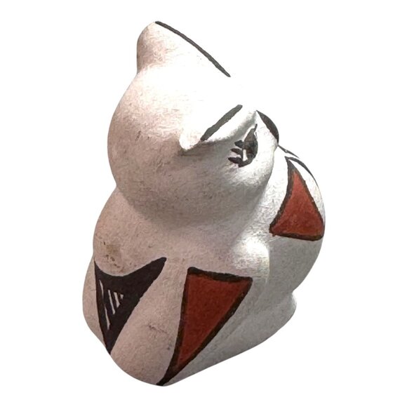 Vintage Acoma Pottery Owl Figurine Signed By Artist Lucaro Isleta NM 2" Mini - Picture 8 of 9